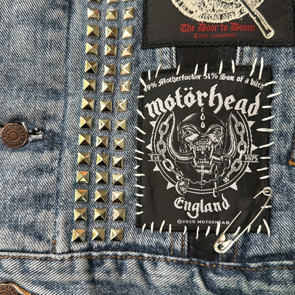 Levi Jacket Distressed - Picture 13 of 13